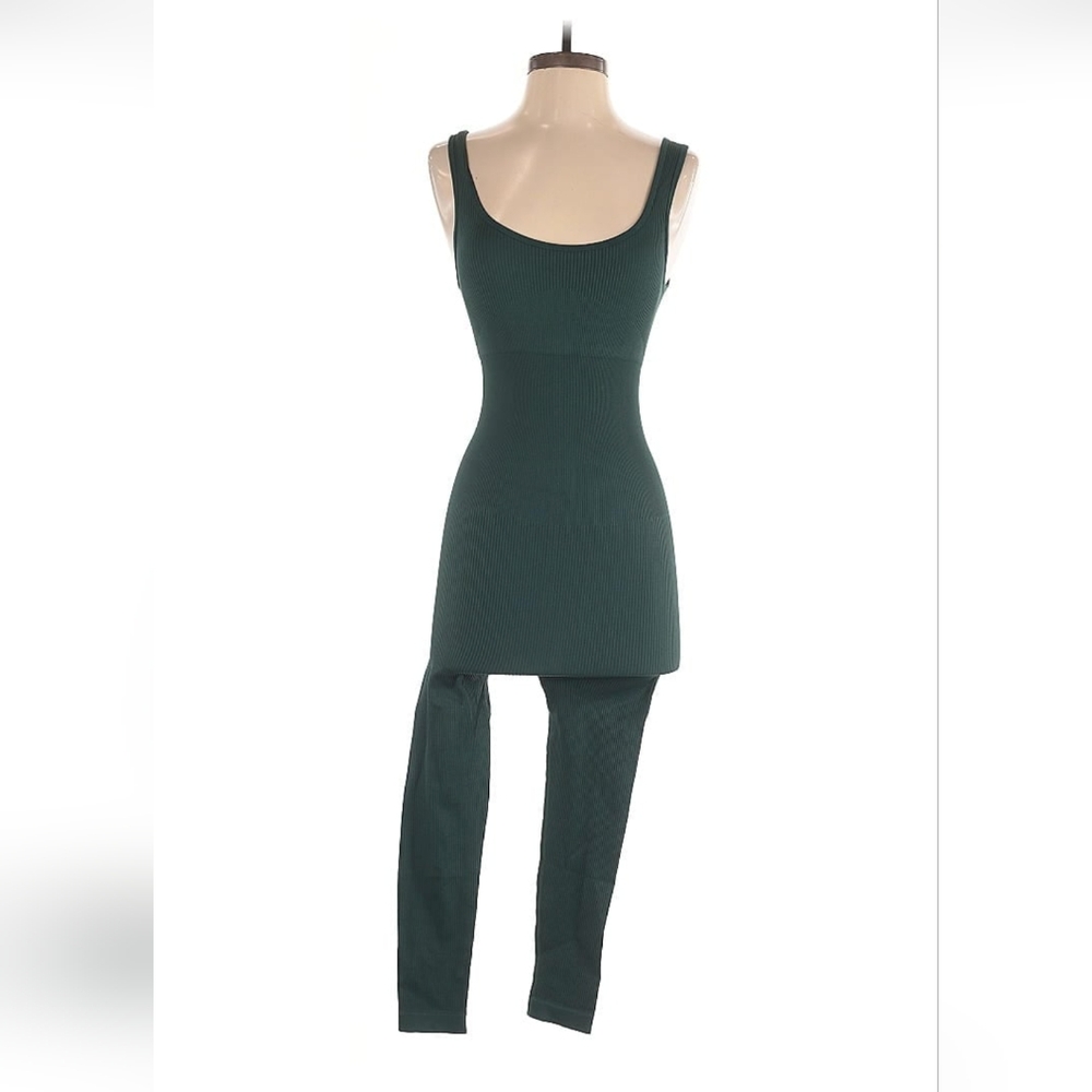 Dark Green Ribbed Dress with Leggings